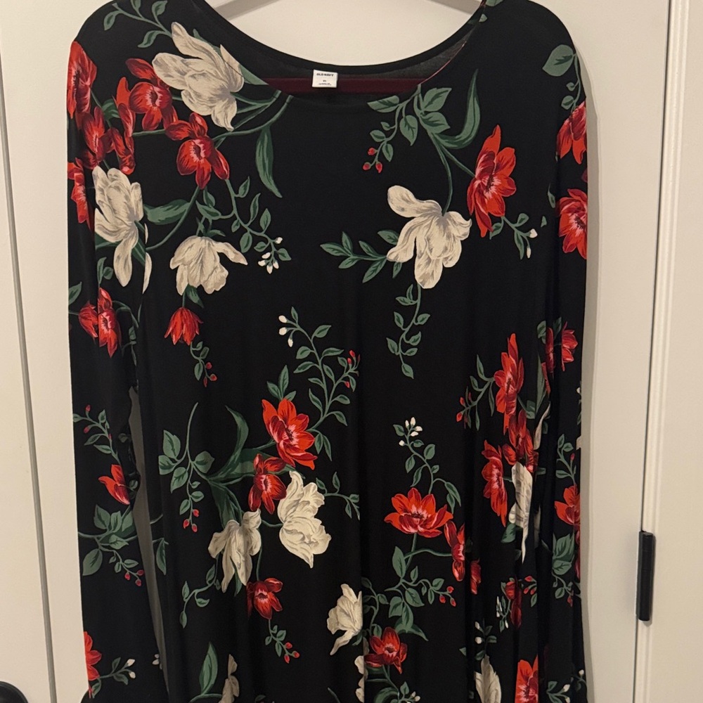 Old Navy Black Floral Long Sleeve Dress